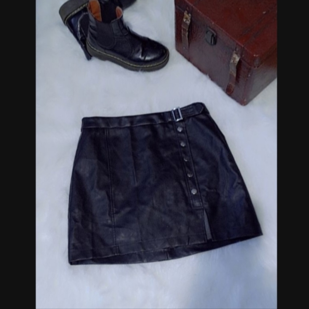 Cute! Black Faux Leather mini skirt.